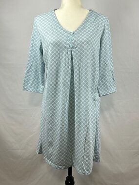 Women's White Orchid Light Blue Nightgown Size Medium Sleeve Length 16 Inches